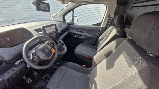 Peugeot Partner image 2