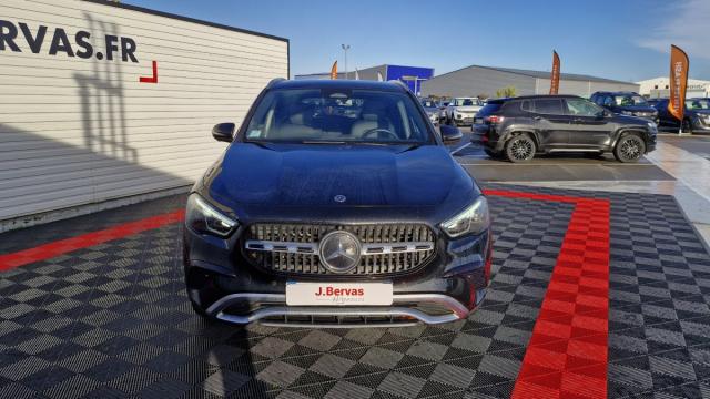 Mercedes Benz Gla image 8