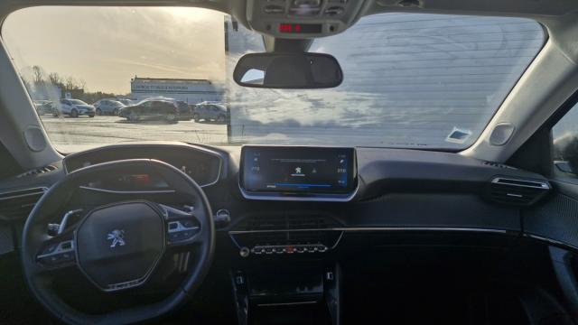 Peugeot 2008 image 1