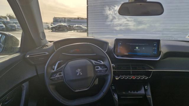 Peugeot 2008 image 3