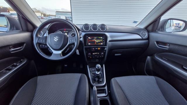 Suzuki Vitara image 3
