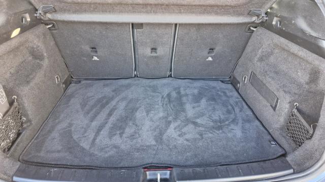 Mercedes Benz Gla image 8