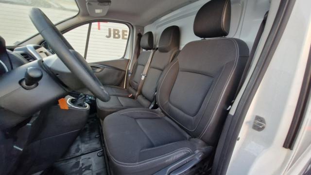 Renault Trafic image 3