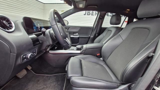 Mercedes Benz Gla image 9