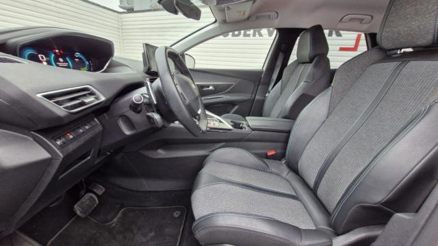 Peugeot 3008 image 3