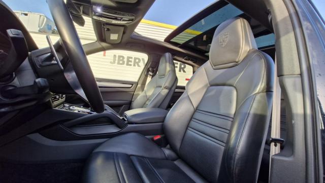 Porsche Cayenne image 3