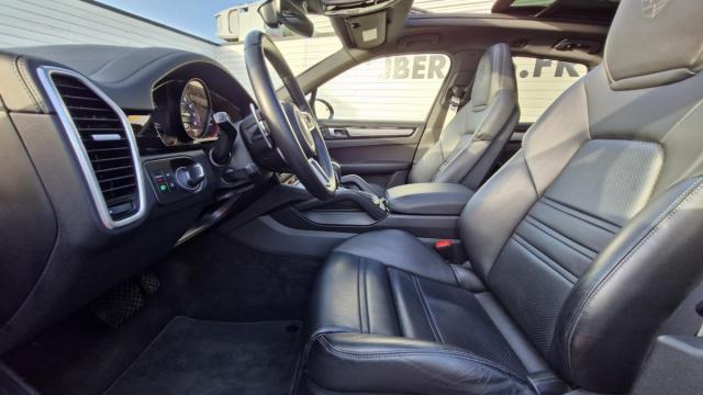 Porsche Cayenne image 8