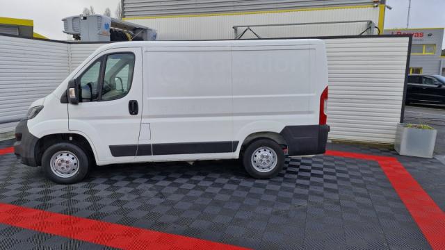 Peugeot Boxer image 2