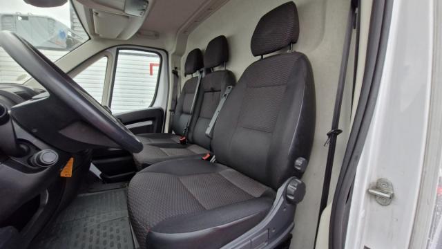 Peugeot Boxer image 1