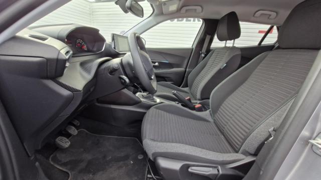 Peugeot 2008 image 2
