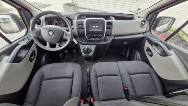 Renault Trafic image 3