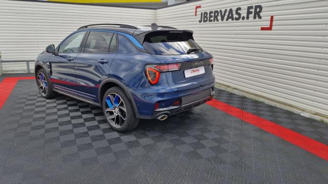 Lynk & Co 01 image 9