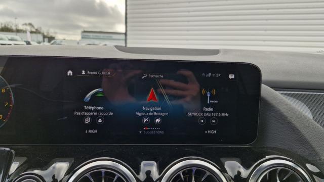 Mercedes Benz Gla image 5