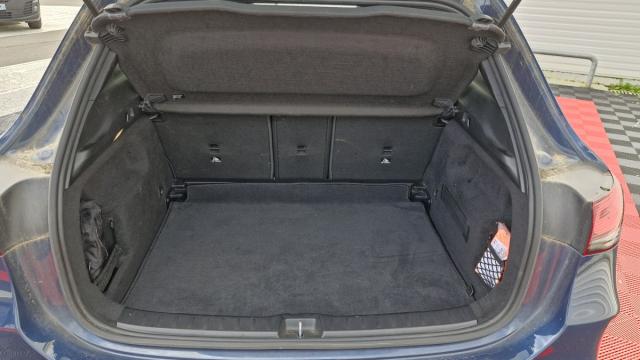 Mercedes Benz Gla image 1