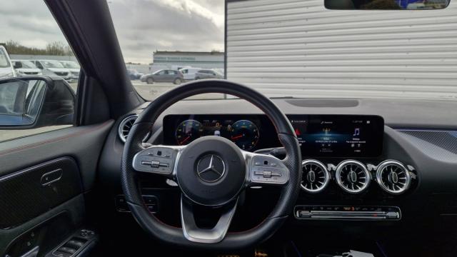 Mercedes Benz Gla image 2