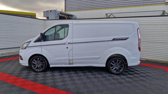 Ford Transit Custom image 8