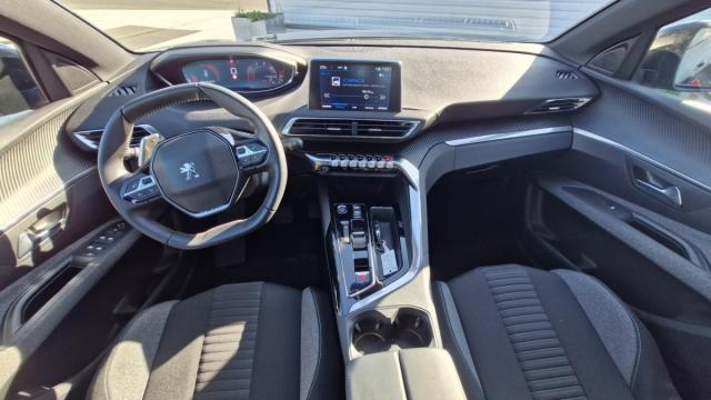 Peugeot 3008 image 3