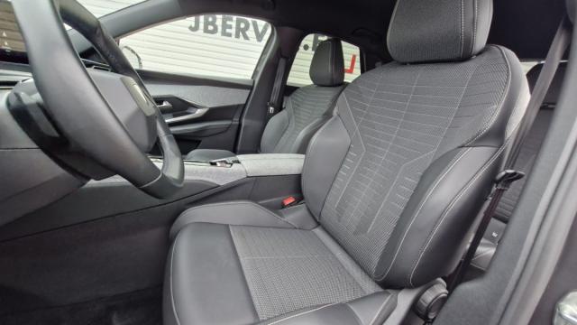 Peugeot 3008 image 3