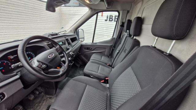 Ford Transit image 9