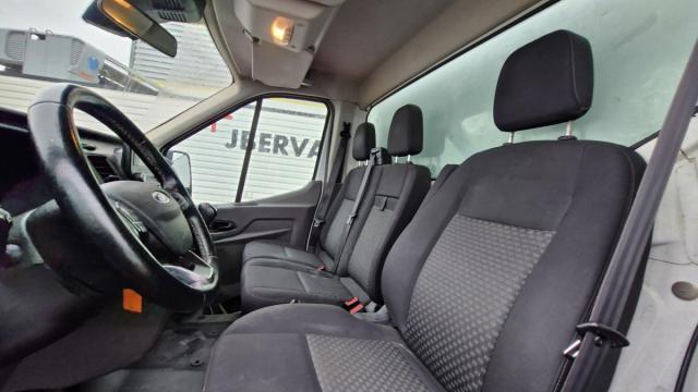 Ford Transit image 2