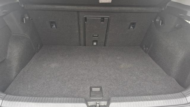 Volkswagen Golf image 4