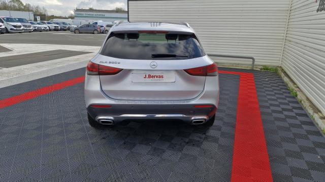 Mercedes Benz Gla image 2