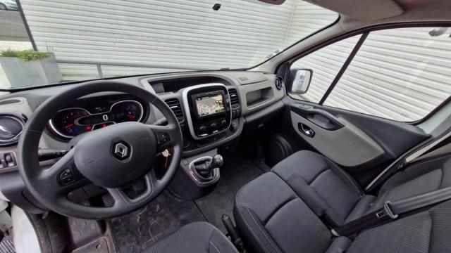 Renault Trafic image 9