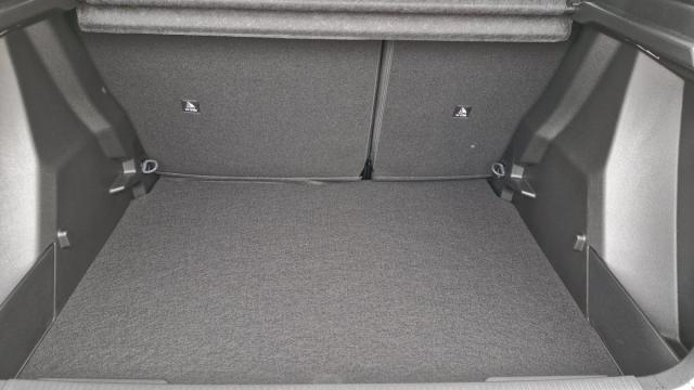 Peugeot 2008 image 8