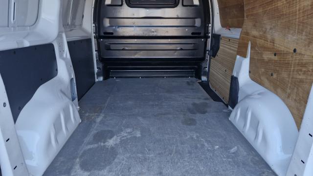 Citroen Jumpy image 3