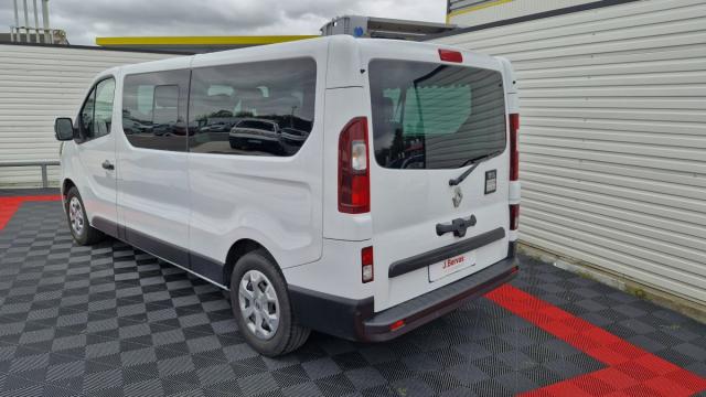 Renault Trafic image 8