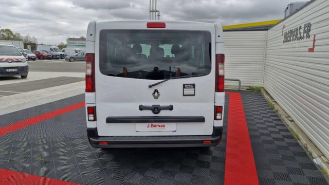 Renault Trafic image 2