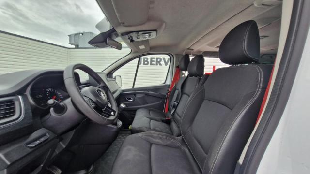 Renault Trafic image 4