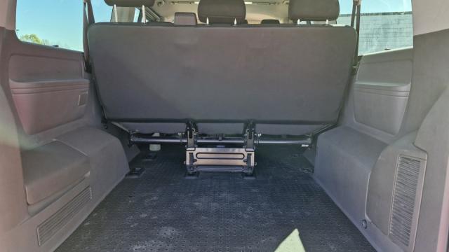 Volkswagen Caravelle image 9