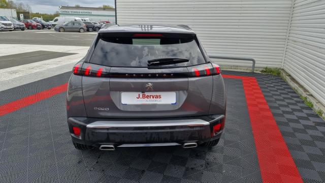 Peugeot 2008 image 5