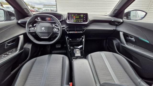 Peugeot 2008 image 7