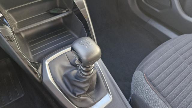Peugeot 2008 image 5