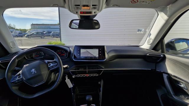 Peugeot 2008 image 2