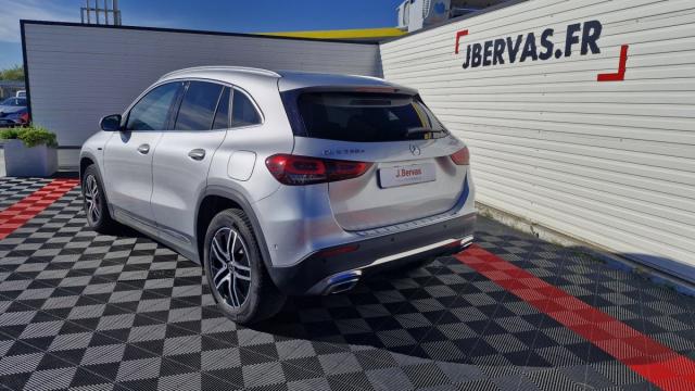 Mercedes Benz Gla image 2