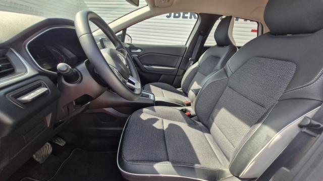 Renault Captur image 2