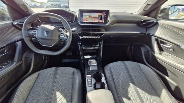 Peugeot 2008 image 8