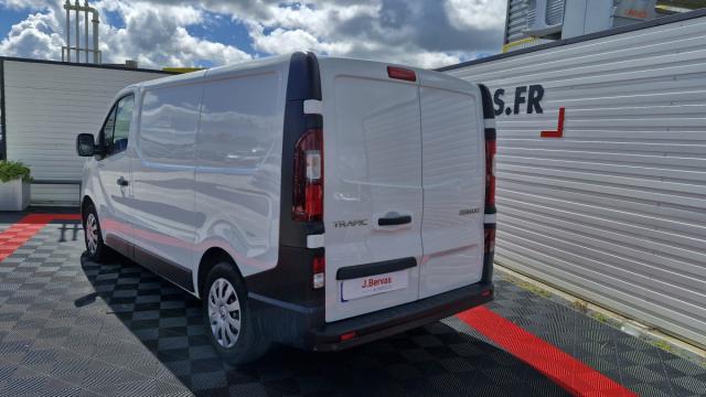 Renault Trafic image 9