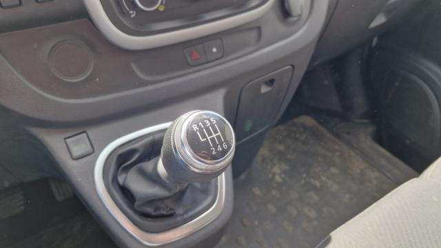 Renault Trafic image 8