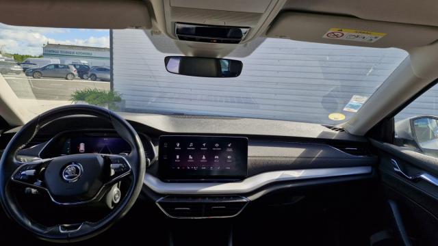 Skoda Octavia image 2