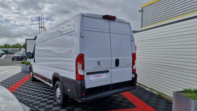 Peugeot Boxer image 1