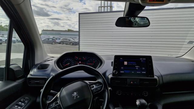 Peugeot Rifter image 5