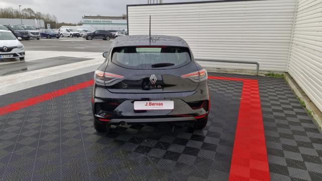 Renault Clio image 8