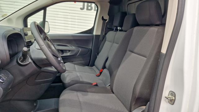 Opel Combo Cargo image 4