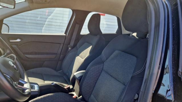 Renault Captur image 9