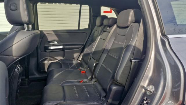 Mercedes Benz Glb image 3