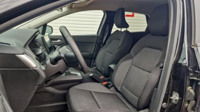 Renault Captur image 9